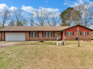 1822 Venus Dr, Bossier City, LA 71112
