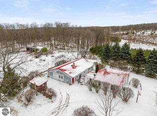 3003 Williams Rd, East Jordan, MI 49727