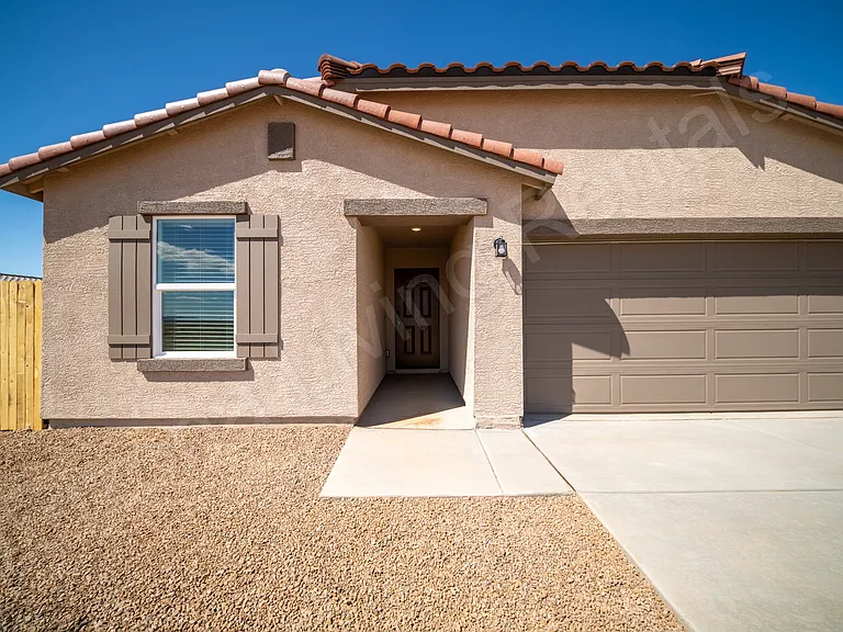 7143 E Morningside Dr — Photo 1