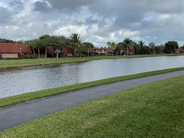 8485 Boca Rio Drive #8485, Boca Raton, FL 33433