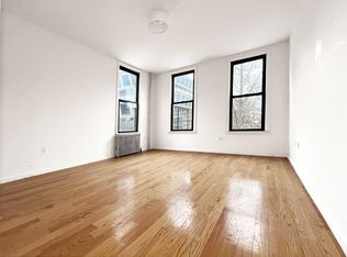364 Leonard St APT 2L, Brooklyn, NY 11211