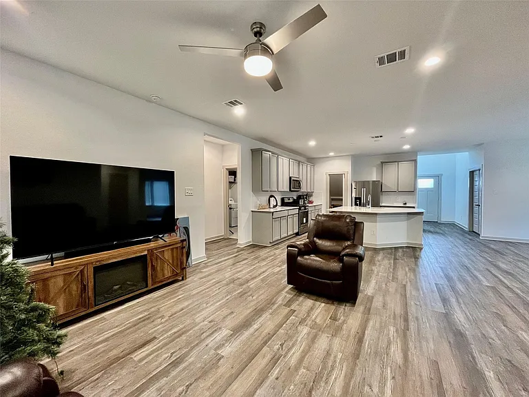 3563 Finn Landing Ln — Photo 12
