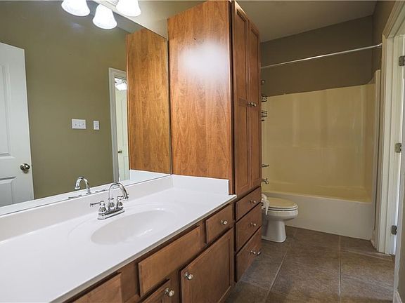 5th image of 316 Nelsons Landing Dr