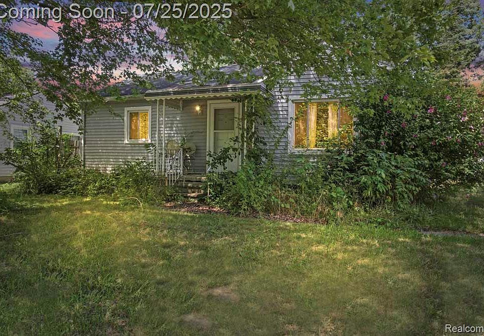 1st image of 29622 W Huron River Dr