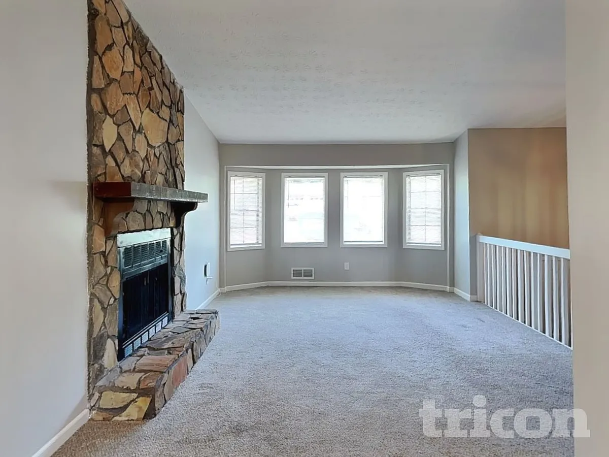 Building Photo - 4255 Mountain Glen Trce