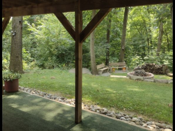 111 Hilldale Ct
