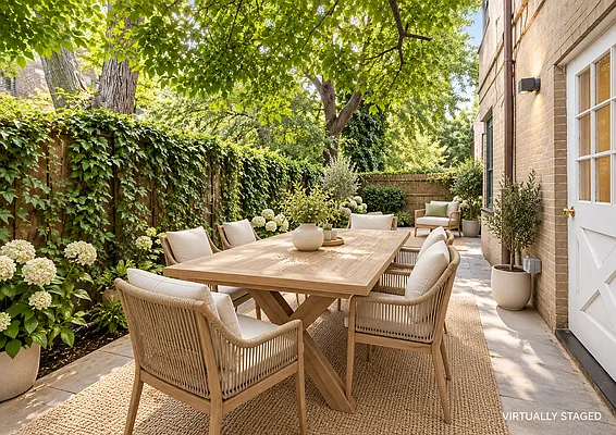 Outdoor, photo 1