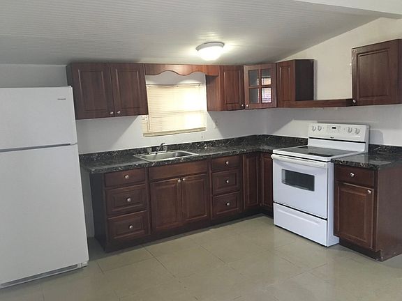 3rd image of 3800 SW 89th Ave #1