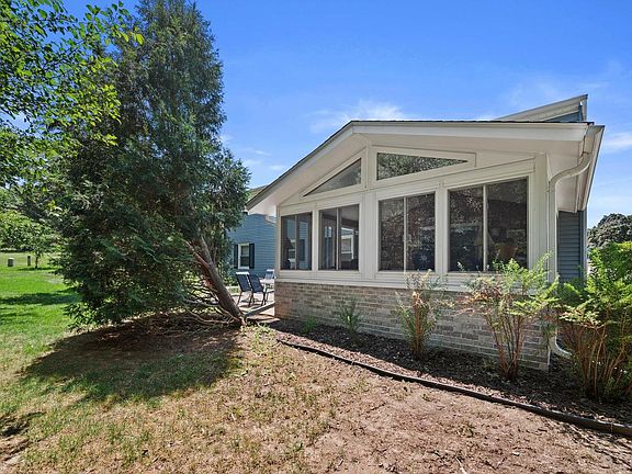 4th image of 2205 Cottage COURT