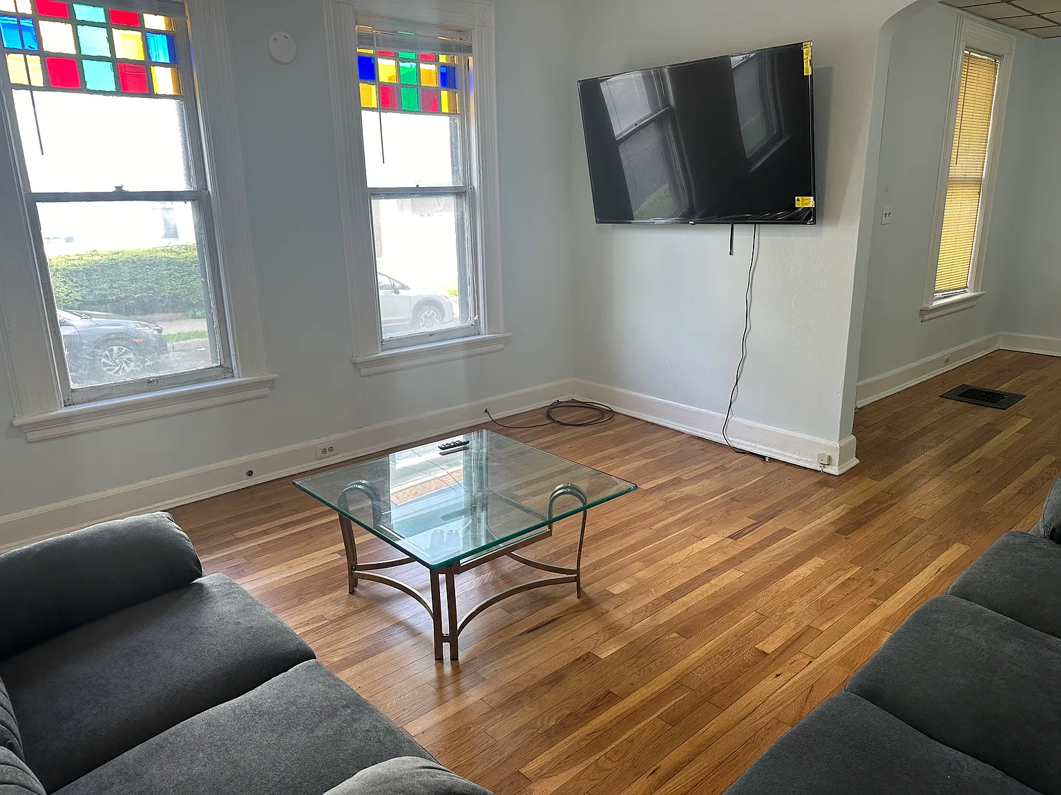 3 bed, $2,085 — Photo 3