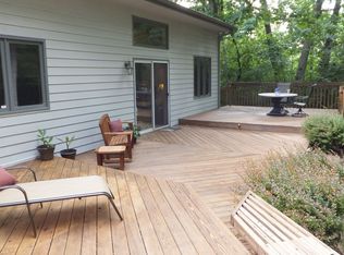 316 Rochester Rd NE, Rockton, IL 61065