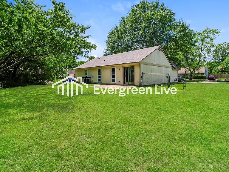 4304 Lady Slipper Ln — Photo 15