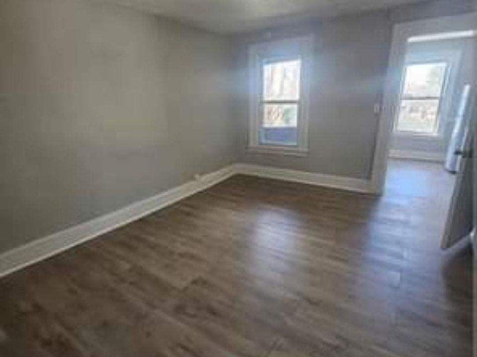 2nd image of 34 Clinton Ave #7