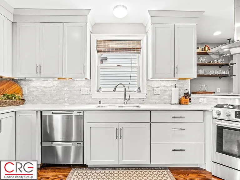 127 Josephine Ave #2 — Photo 4