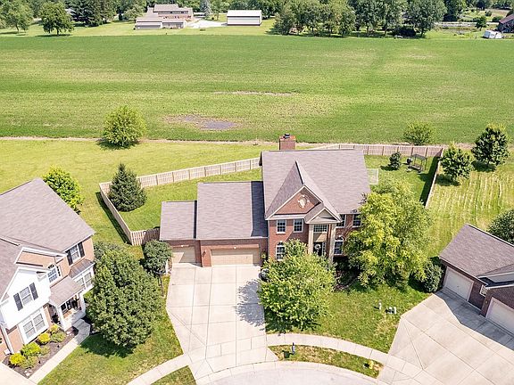 3rd image of 7770 Ayrshire Ct