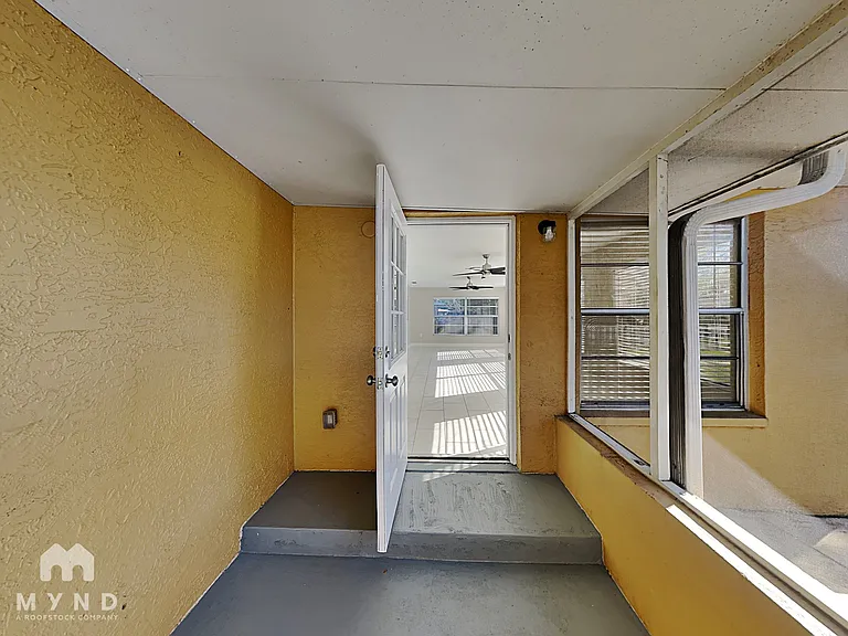 5061 Elwood Rd — Photo 15