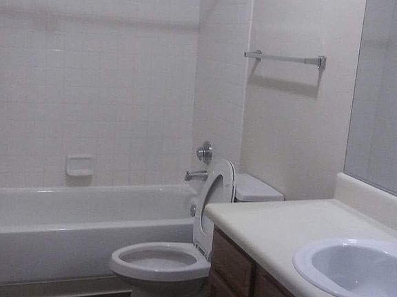 3rd image of 4267 S Semoran Blvd APT 20