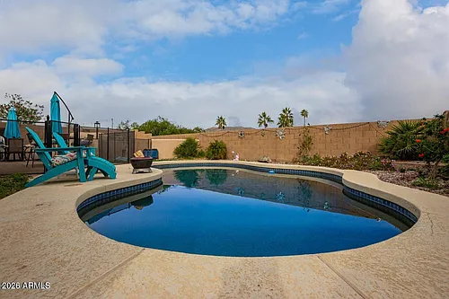 1320 E Cottonwood Ln Photo 1