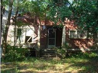 130 8th St, Apalachicola, FL 32320