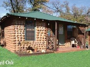 225 E Lake Dr, Medicine Park, OK 73557