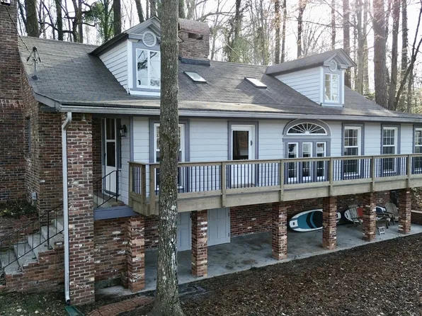 109 Mountain Park Rd, Roswell, GA 30075