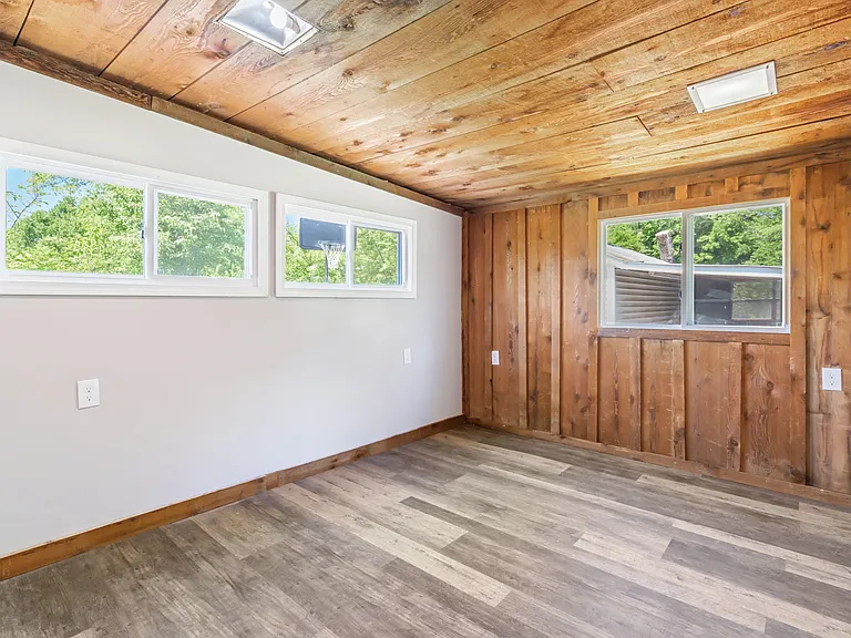 5700 Ridgefield Rd — Photo 25