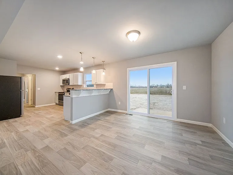 2142 Farm Valley Dr — Photo 4