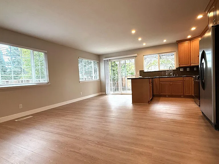 4398 N Spoonwood Ct — Photo 4