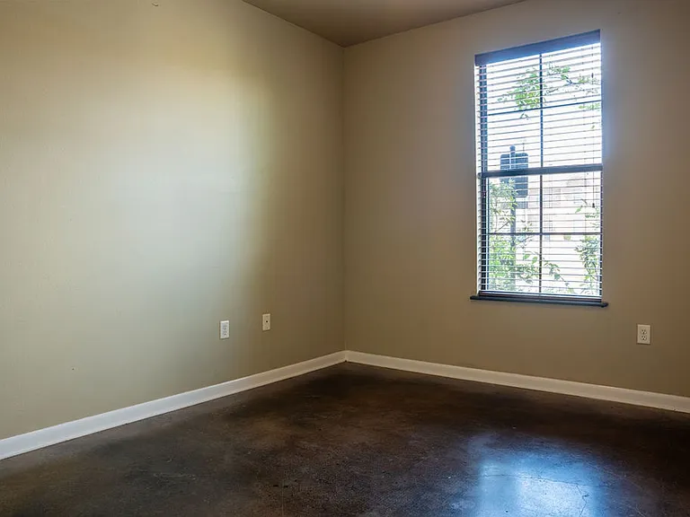 2400 MARKET PLAZA DRIVE — Photo 10