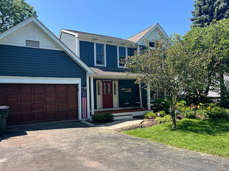 889 E Stonebridge Ct — Photo 2