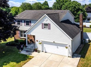 53 Brookpark Dr, Amherst, NY 14228