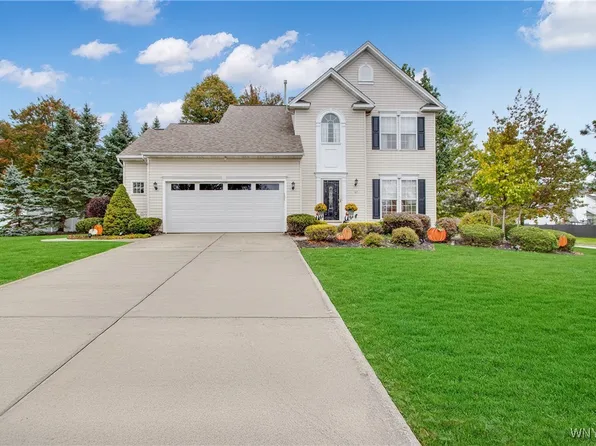 57 Stream View Ln, Lancaster, NY 14086