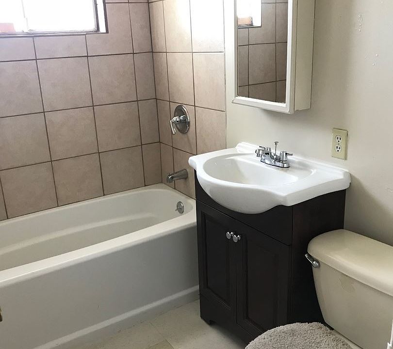 2nd image of 24550 Atwood Ave APT 1