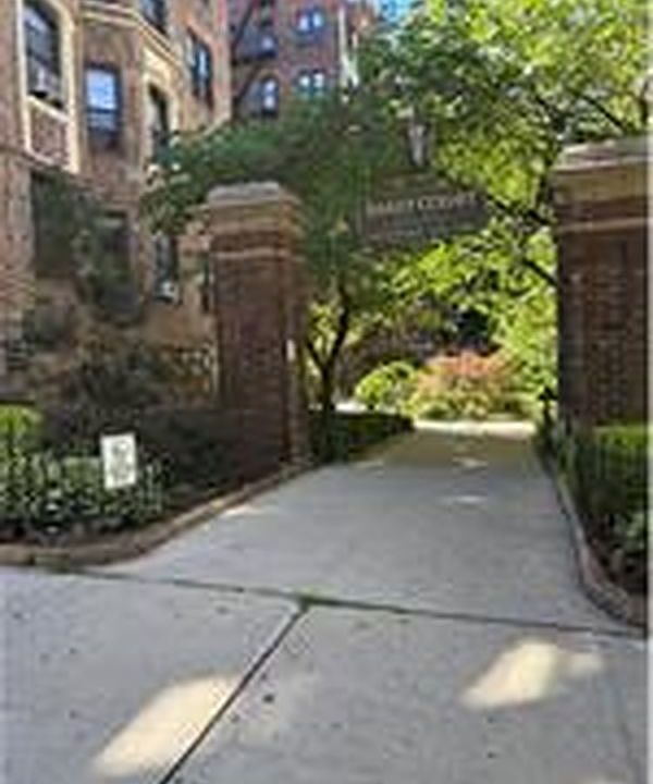 1st image of 758 Brady Ave APT 112