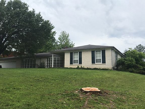 2nd image of 10721 Forest Circle Dr