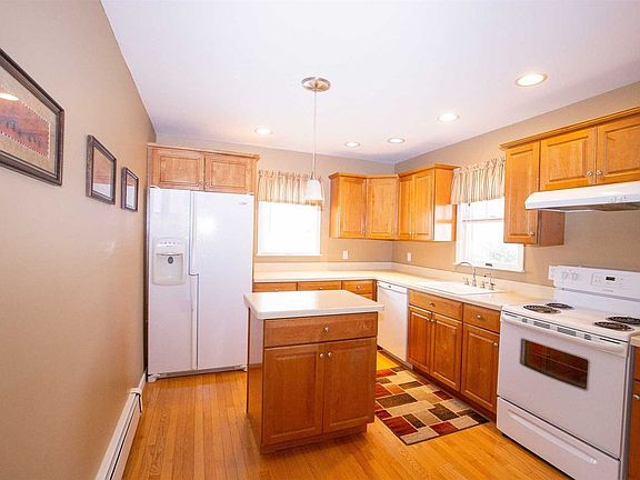 5th image of 116 Oliver St