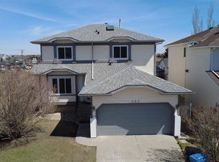 107 NW Harvest Oak Cres NE, Calgary, AB T3K4C9