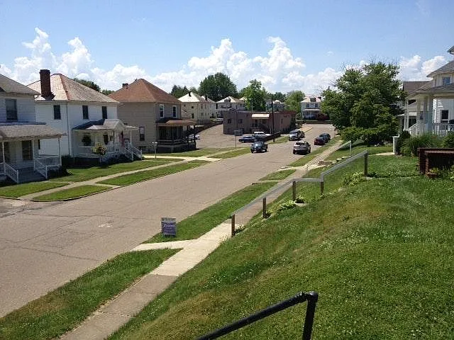 511 Mcconnell Avenue — Photo 3