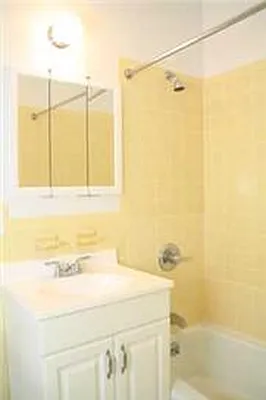 Rented by Buchbinder & Warren | media 17