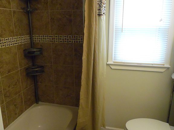 5th image of 4513 Hendricks Dr