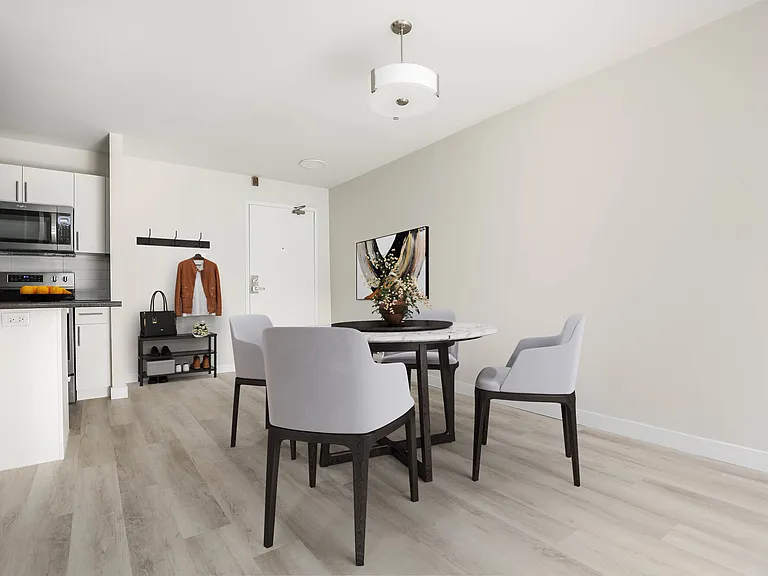 6105 Roblin Blvd — Photo 33