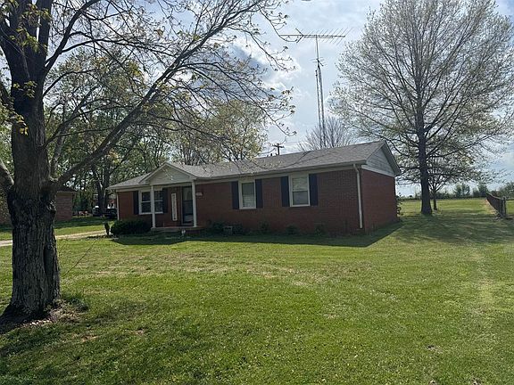 2nd image of 1119 Wren Rd