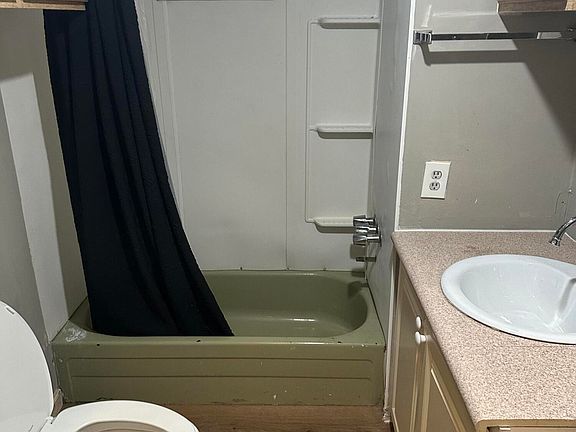 4th image of 3140 W Glendale Avenue #14