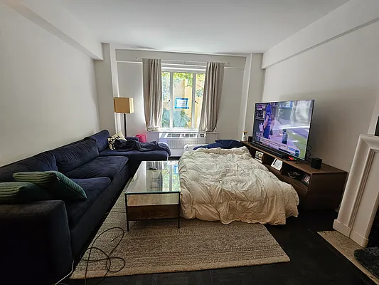 Rented by essential NEW YORK Real Estate | media 22