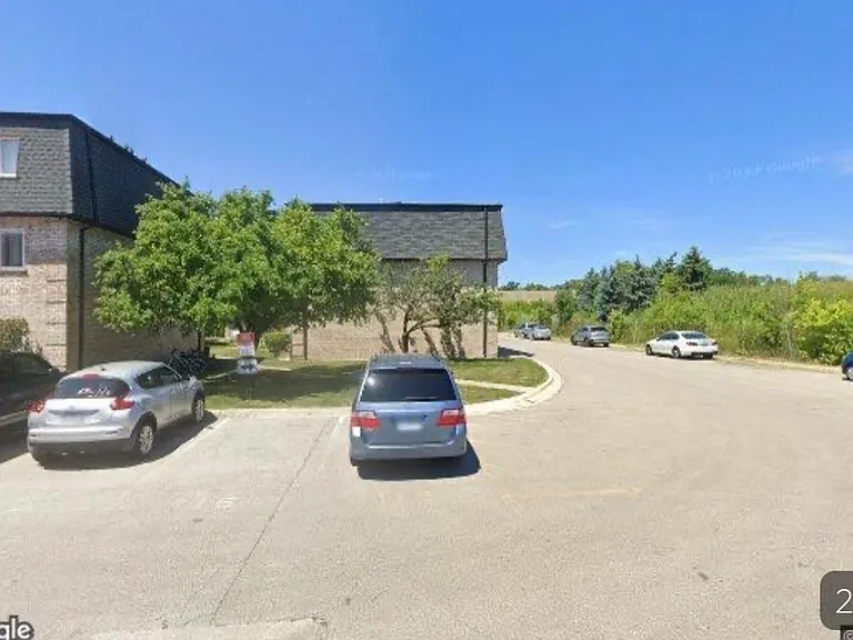 9452 Bay Colony Dr #3W — Photo 4