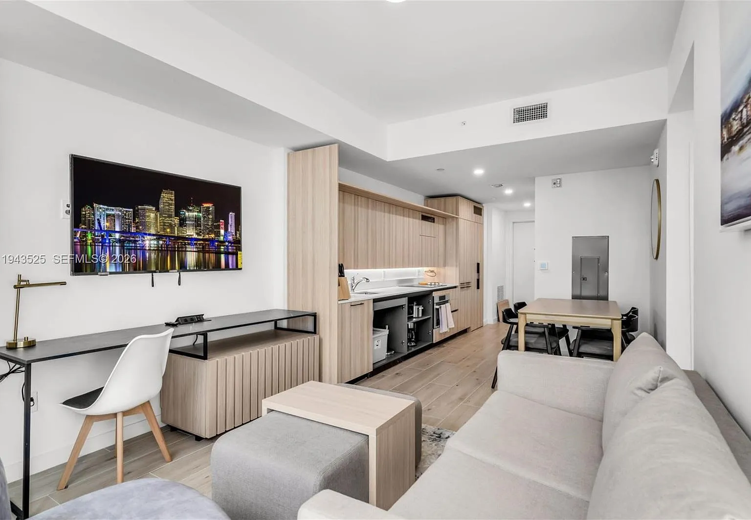2 bed, 2.0 bath, $4,700 — Photo 4