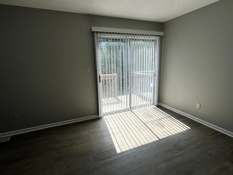337 Daniel St #4 — Photo 8