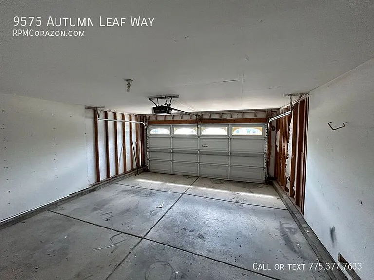 9575 Autumn Leaf Way — Photo 11
