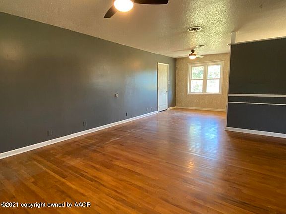 3rd image of 2314 Mary Ellen St