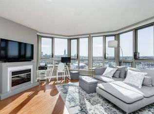 1625 Hornby St #1402, Vancouver, BC V6Z 2M2